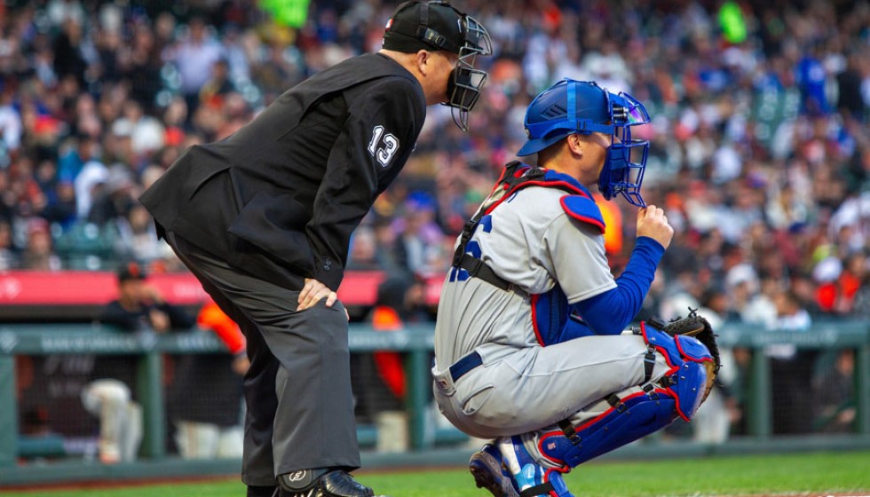 Atlanta Braves Pitcher Reynaldo López Placed on Injured List